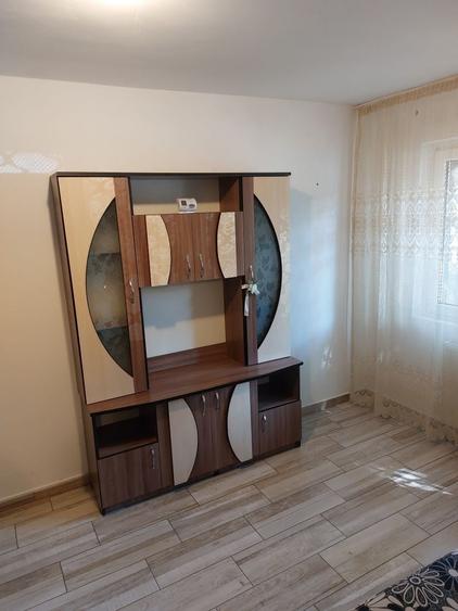 Apartament cu 2 camere nedecomandat în Central