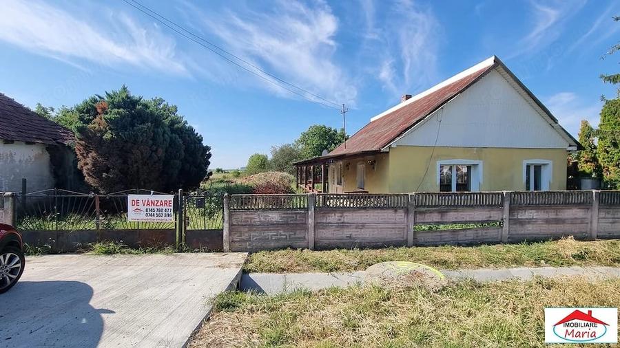 Casă în Apa