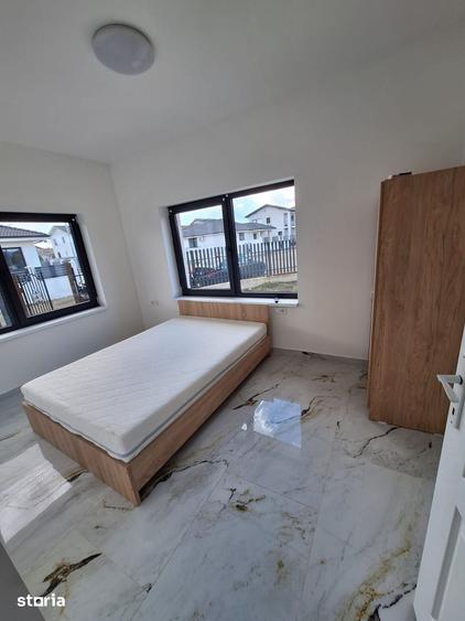 Casă cu 3 camere cu Teren 600 Mp în Tolstoi
