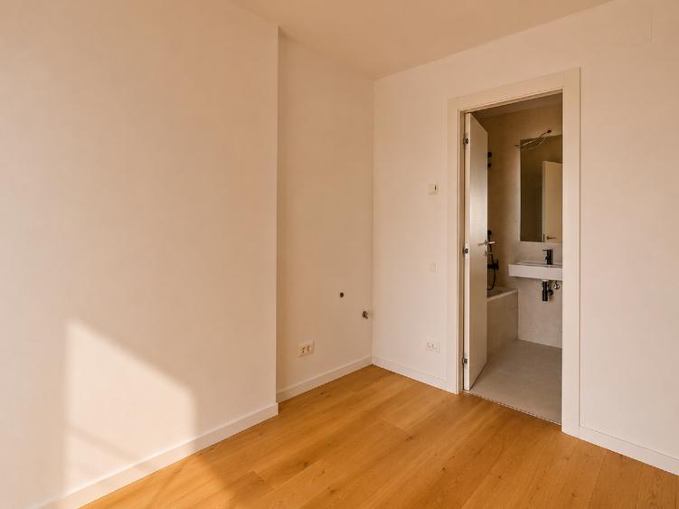 Apartament cu 2 camere decomandat în Aviației