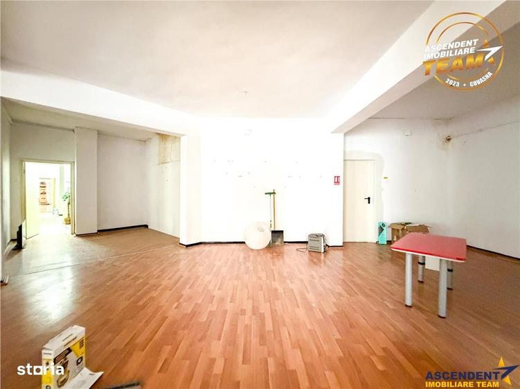 Spațiu comercial, de 553 mp, în Central