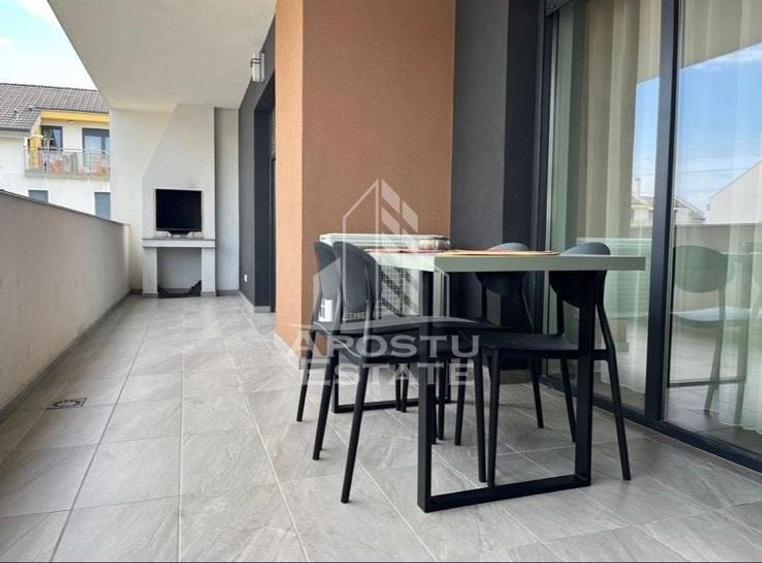 Apartament cu 2 camere semidecomandat, mobilat în Dumbrăvița