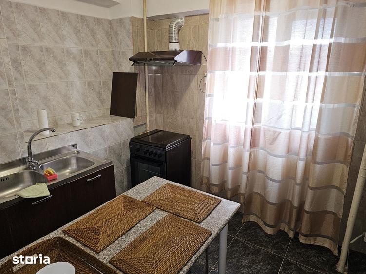 Apartament cu 3 camere în Tudor Vladimirescu
