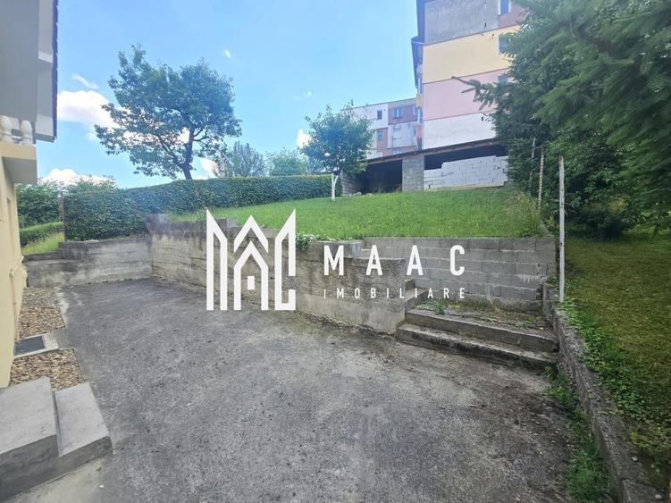 Casă individuală cu 6 camere cu Canalizare în Central