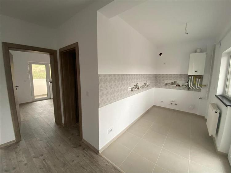 Apartament cu 2 camere semidecomandat în Bucium