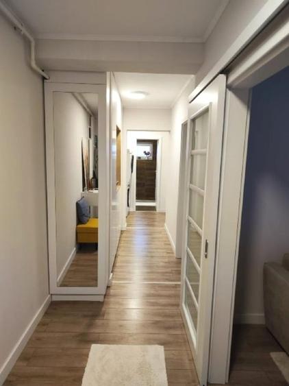 Apartament cu 2 camere decomandat, mobilat în Aradului