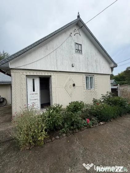 Casă cu 2 camere cu Teren 2100 Mp în Bălcăuți