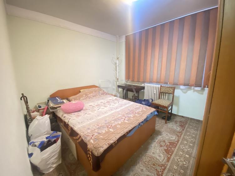 Apartament cu 3 camere decomandat, mobilat în Rahova