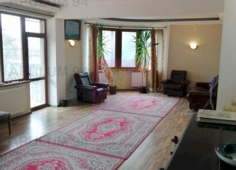 Casă cu 6 camere cu Teren 400 Mp în Ghencea