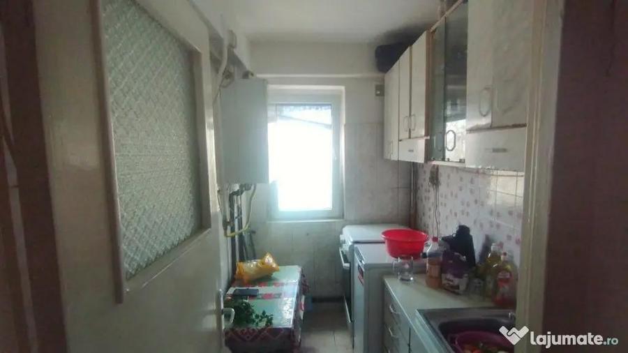 Apartament cu 2 camere decomandat în Alexandru cel Bun