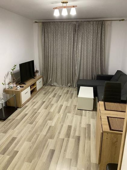 Apartament cu 2 camere decomandat în Sud