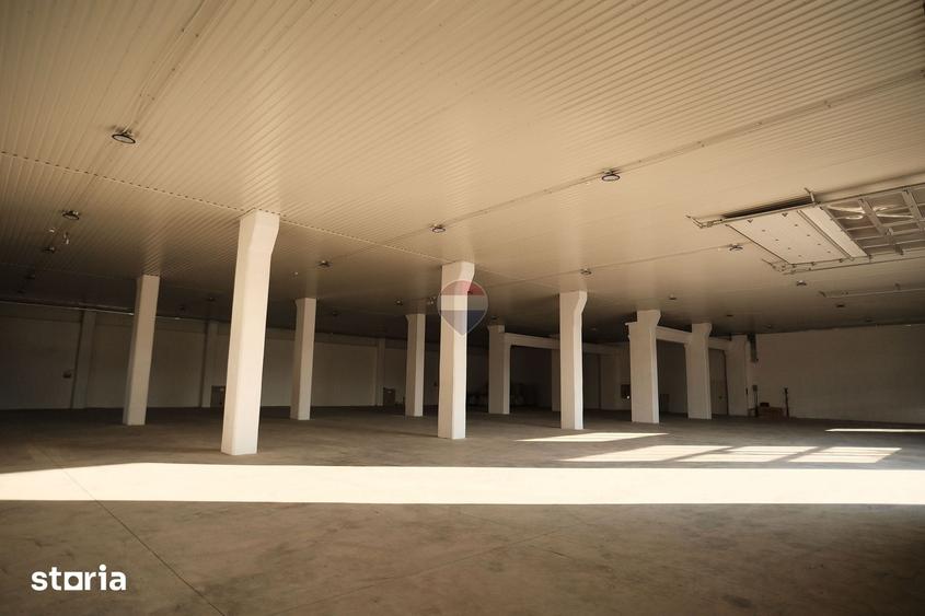 Spațiu comercial, de 1,200 mp, în Central