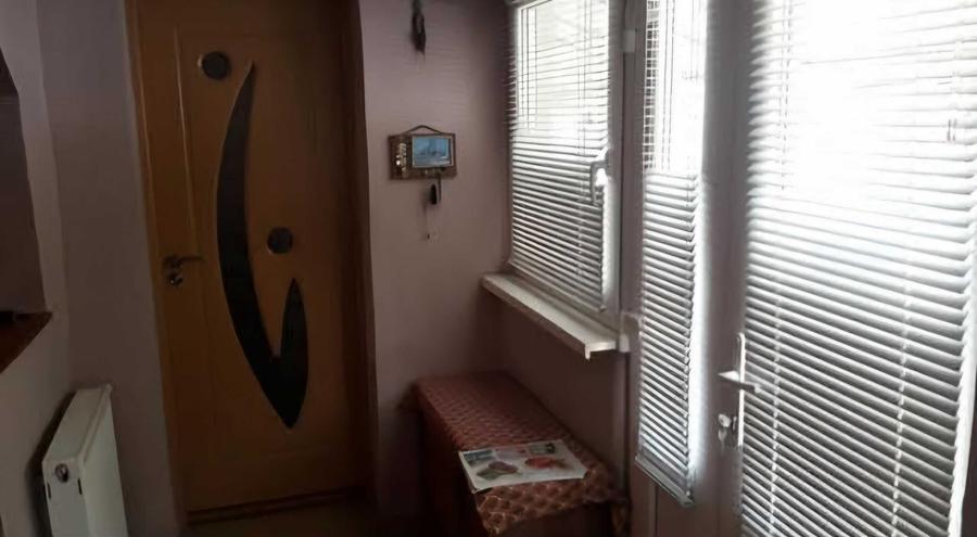 Casă cu 2 camere decomandat cu Teren 952 Mp în Centura