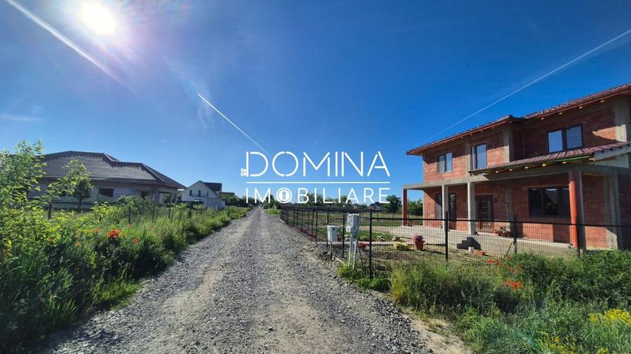 Teren Construcții intravilan de 3765 mp, în Vest