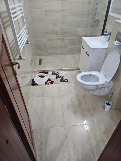 Apartament cu 2 camere decomandat în Trivale
