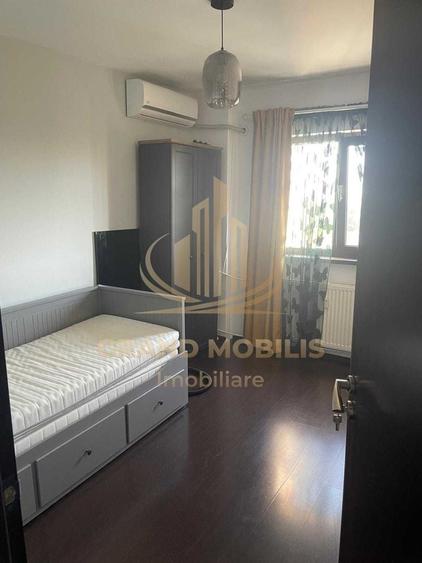 Apartament cu 4 camere semidecomandat, mobilat în Brâncoveanu