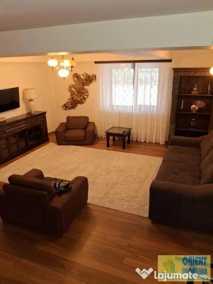 Apartament cu 3 camere decomandat în Ultracentral