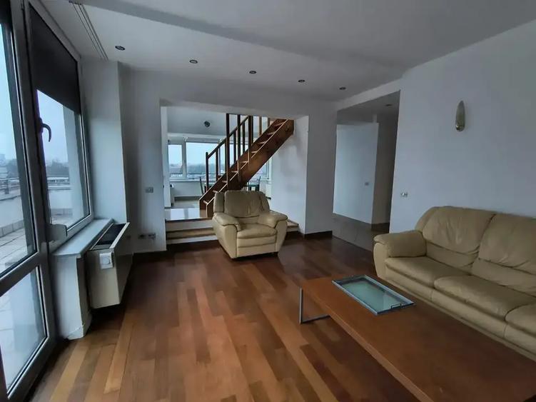 Apartament cu 3 camere decomandat, mobilat în Herăstrău