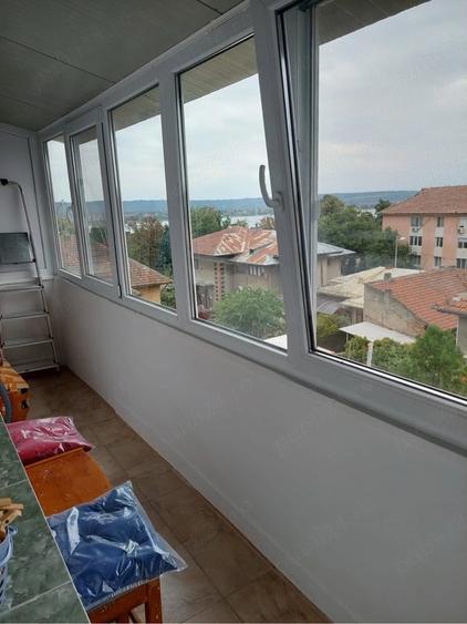 Apartament cu 2 camere semidecomandat în Ultracentral