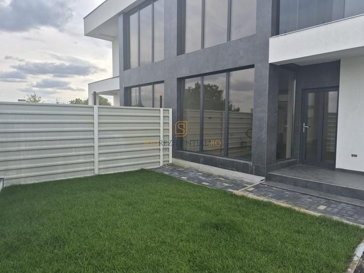 Duplex cu 4 camere cu Canalizare în 1 Decembrie