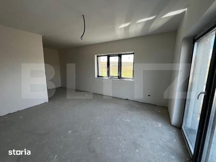 Casă cu 5 camere cu Teren 490 Mp în Jucu