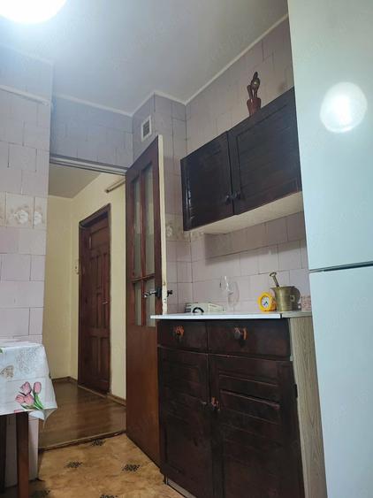 Apartament cu 2 camere decomandat în Piața Centrală