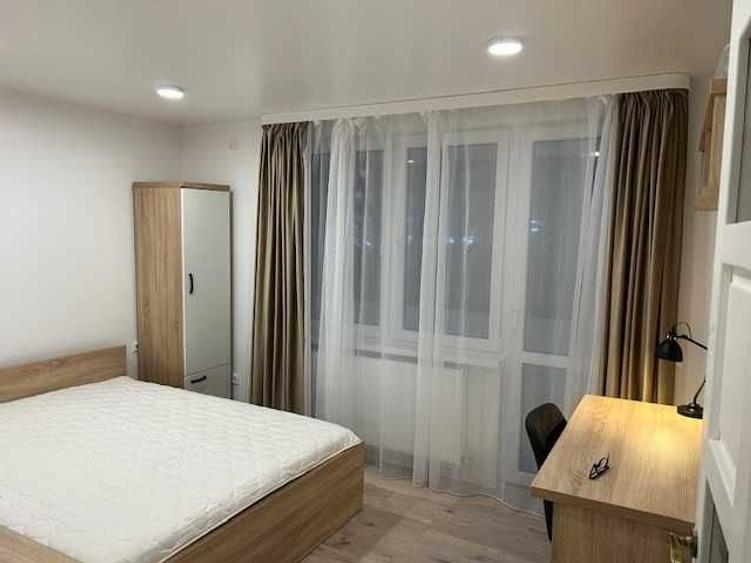 Apartament cu 2 camere decomandat în Cornișa