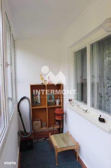 Apartament cu 3 camere decomandat în Malul Spitalului