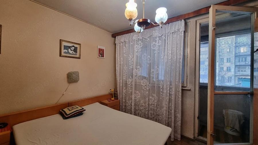 Apartament cu 2 camere decomandat în Sala Palatului