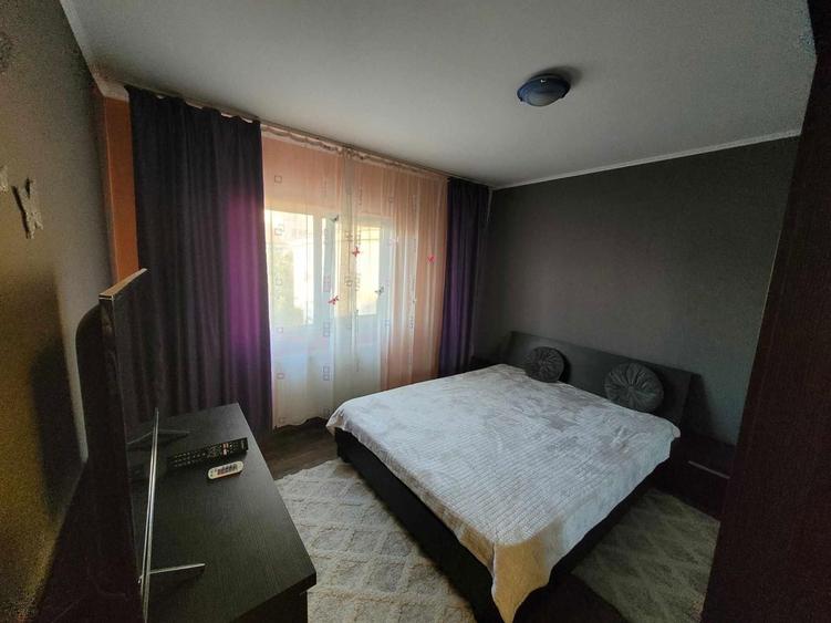 Apartament cu 2 camere decomandat în Lotus