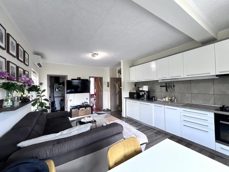 Apartament cu 2 camere semidecomandat, mobilat în Florești — fotografia 3