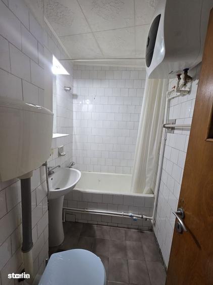 Garsonieră semidecomandată în Moșilor