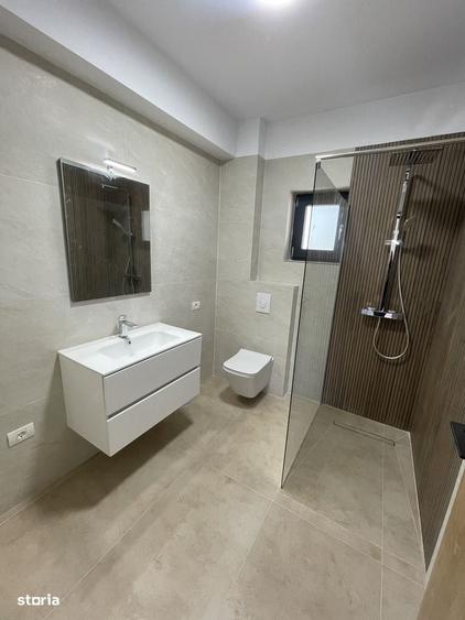 Casă cu 4 camere cu Teren 425 Mp în Domnești