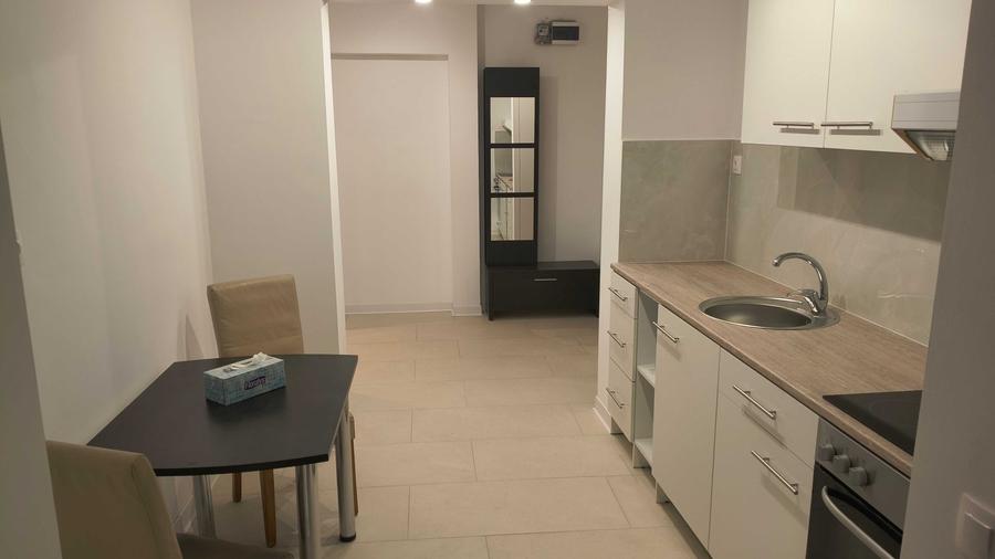 Apartament cu 2 camere decomandat în Sud