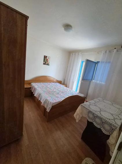 Apartament cu 2 camere decomandat în Găești