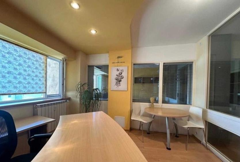 Spațiu comercial, de 53 mp, în Unirii