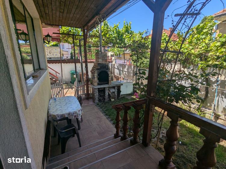 Casă cu 3 camere cu Teren 250 Mp în Central