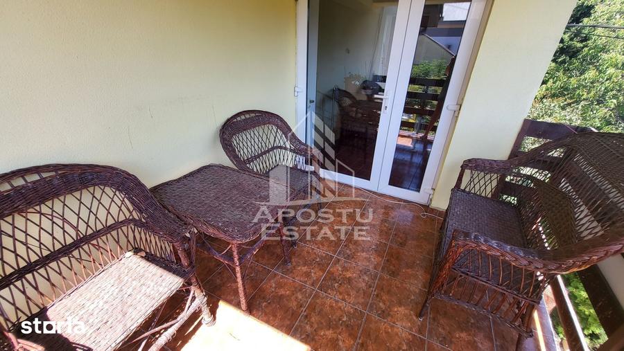 Casa individuala,4 camere,2 bai,garaj,Calea Aradului - 10
