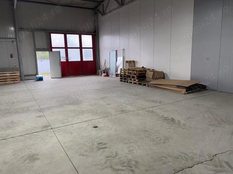 Spațiu comercial, de 300 mp, în Central