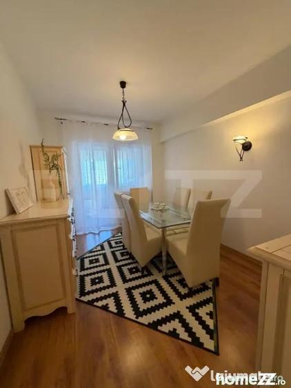 Apartament cu 4 camere decomandat în Ultracentral