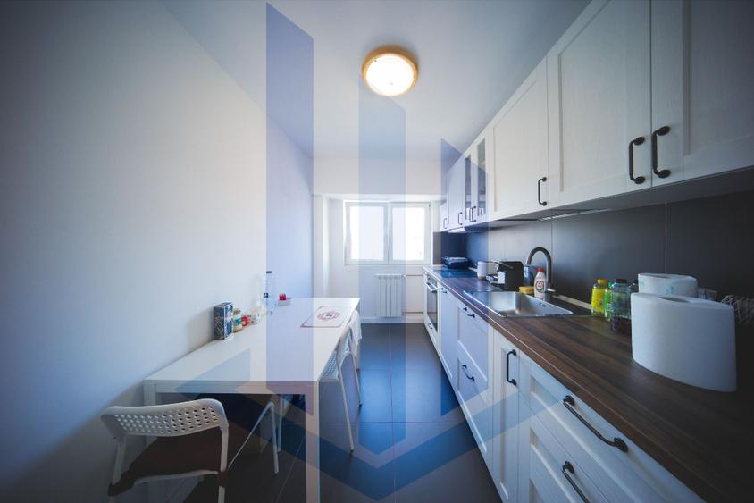 Apartament cu 3 camere semidecomandat, mobilat în Moșilor