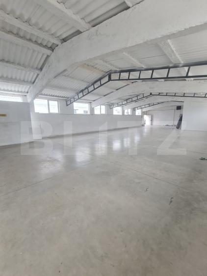 Spațiu industrial, de 254 mp, în Luna de Sus