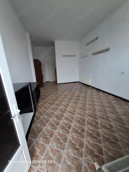 Spațiu comercial, de 43 mp, în Central
