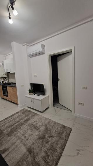 Apartament cu 2 camere semidecomandat în Berceni