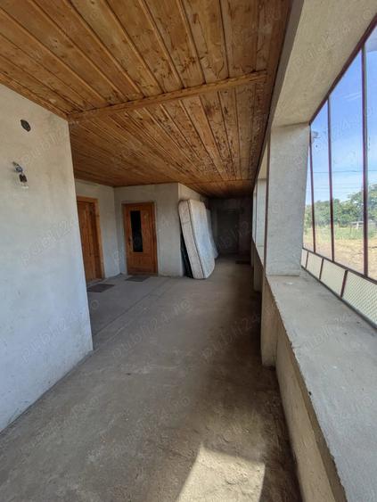 Casă cu 3 camere cu Teren 1187 Mp în Gârbovi