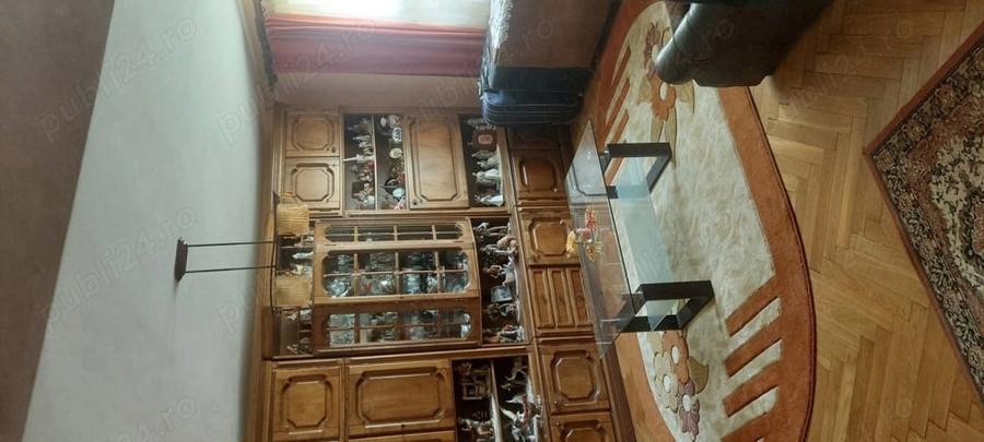 Casă cu 5 camere cu Teren 720 Mp în Câmpulung Moldovenesc