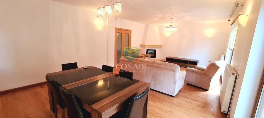 Duplex cu 5 camere cu Canalizare în Iancu Nicolae