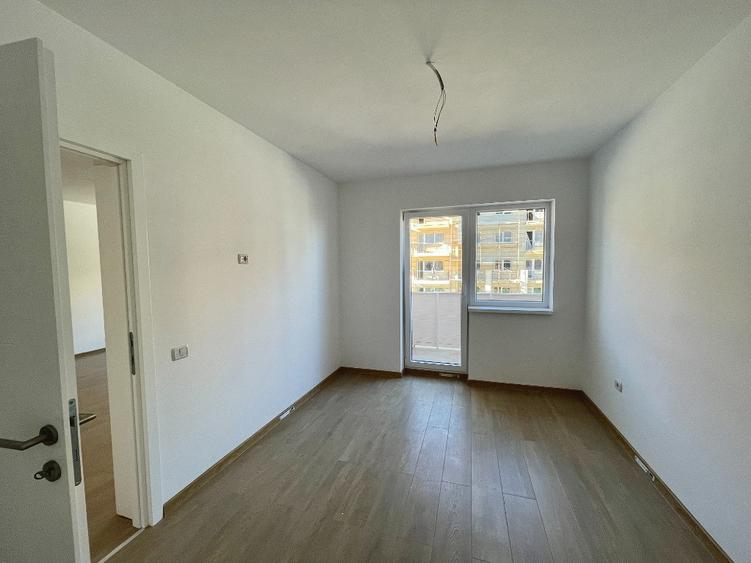 Apartament cu 2 camere semidecomandat în Sânpetru