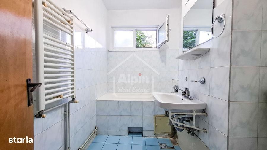 Apartament cu 2 camere semidecomandat în Centrul Civic