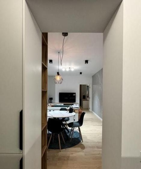 Apartament cu 2 camere decomandat, mobilat în Cotroceni